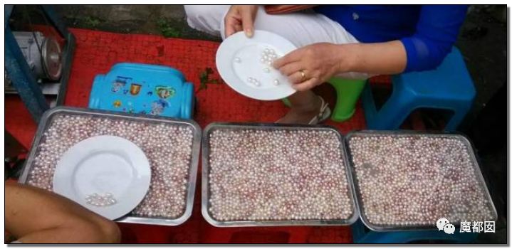 棺材、情趣内衣、小提琴……中国超猛小镇横扫全世界!