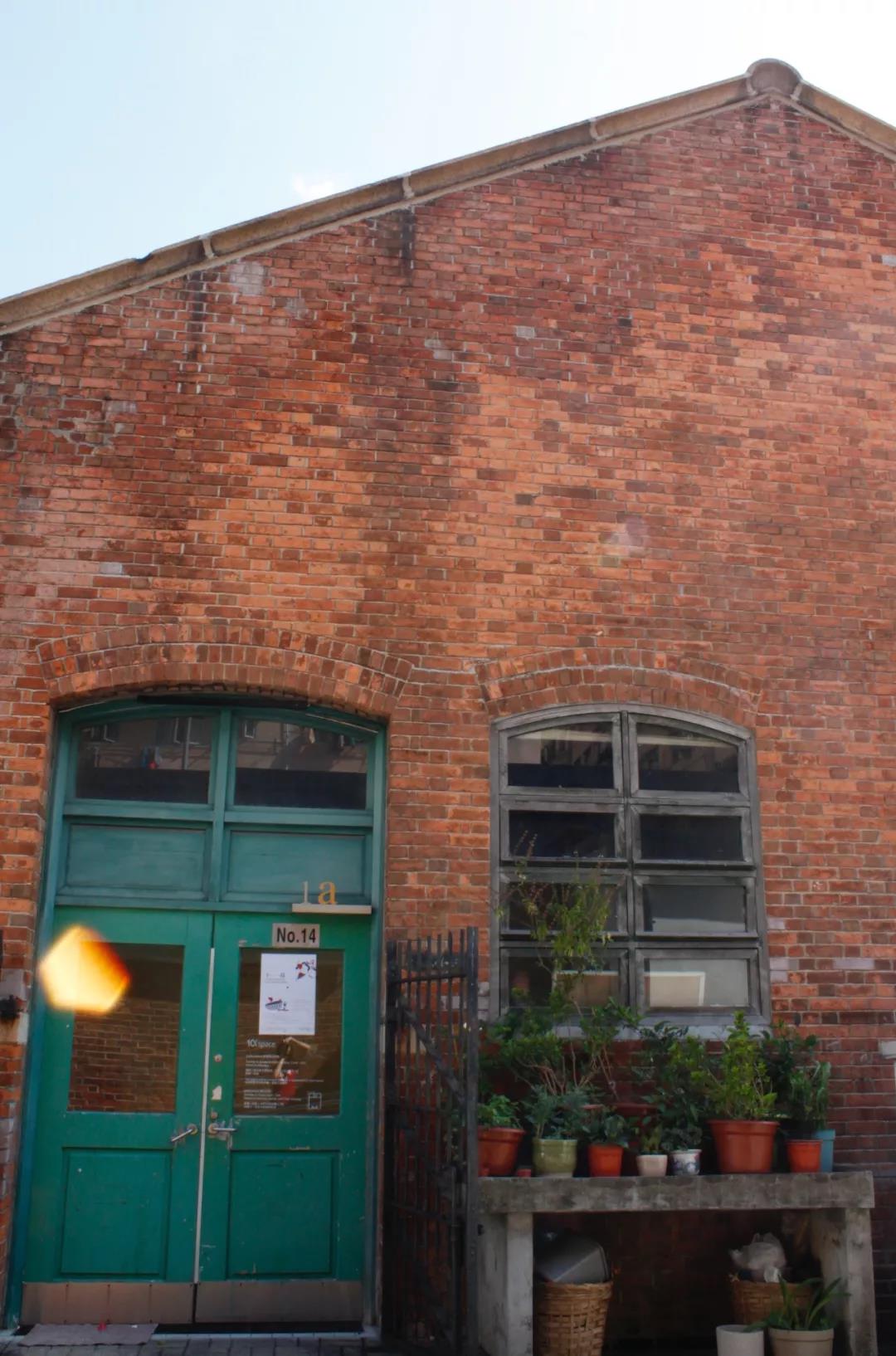 香港独立空间群落，从工厂大楼到旧区街巷的造血机制