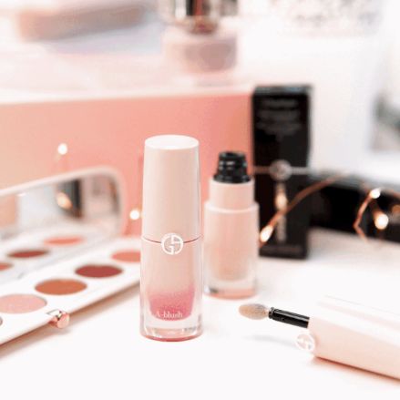 讲干货|软妹or御姐？一块腮红切换妆面风格，做春天最靓的小姐姐～