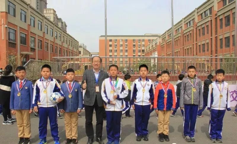 足球校园世界杯,校园足球比赛世界杯