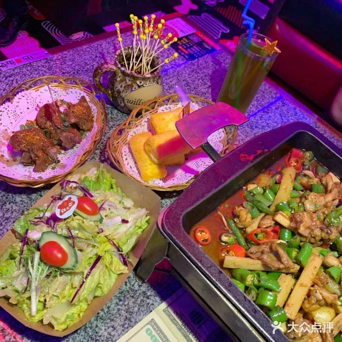 熙地港美食探店地点推荐,熙地港土著餐饮地点推荐