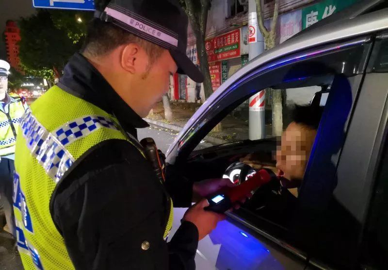 扫黑除恶丨亮剑!梧州警方北海铁山港警方严打风暴强度大