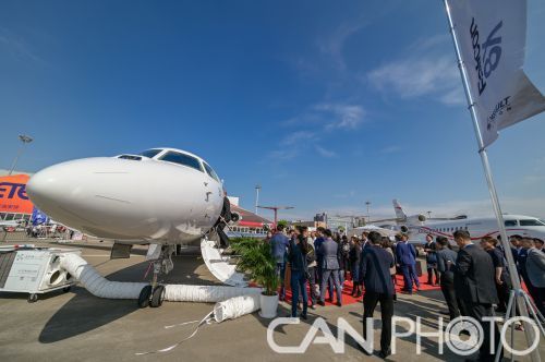 达索猎鹰8x和湾流g650er哪个大,达索公务机猎鹰6x对猎鹰8x哪个好