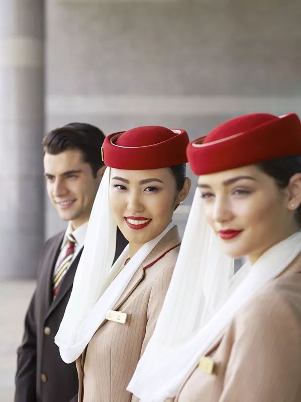 中国外航空姐制服,外航的空姐制服