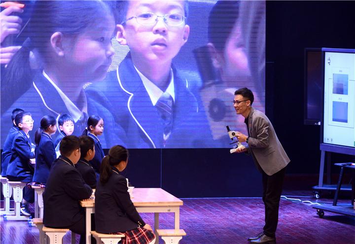 500人现场见证智慧教育“南湖之春”亮相海宁文苑小学