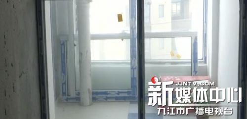 霸道邻居霸占楼顶公摊面积后续,邻居霸占公摊面积空中花园