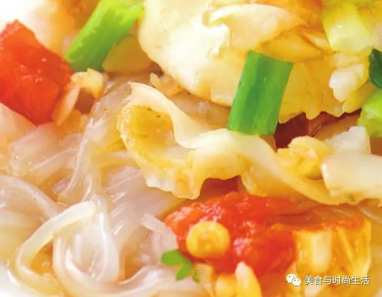 蒜蓉粉丝蒸扇贝好吃有诀窍,蒜蓉粉丝蒸扇贝教程宵夜必备