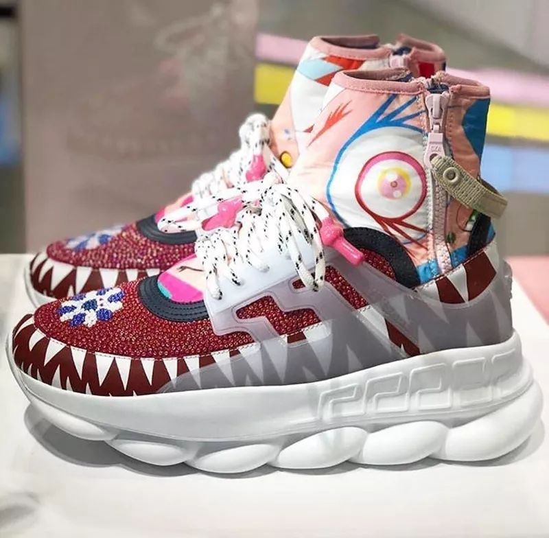 aj1和yeezy冰蓝哪个好,aj1和yeezy谁值得买