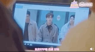 因为偶像变成了最好的自己,偶像应该成为更多人的力量