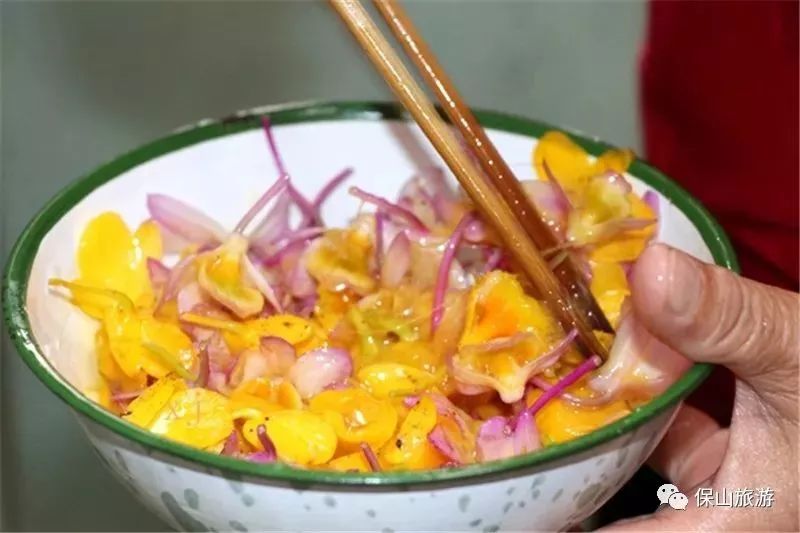 石斛花开等你来,石斛花开惊艳了时光