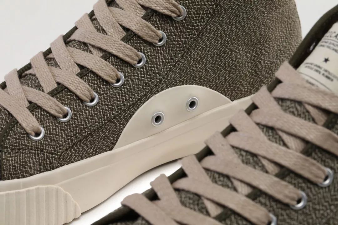 让全球复古迷都疯狂的“胡椒盐”，被我们做成了帆布鞋！