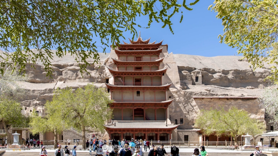 人们对敦煌莫高窟的赞誉,当代人对莫高窟的保护