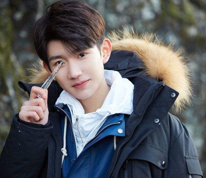 王源崩溃大哭,王源崩溃大哭别人的反应