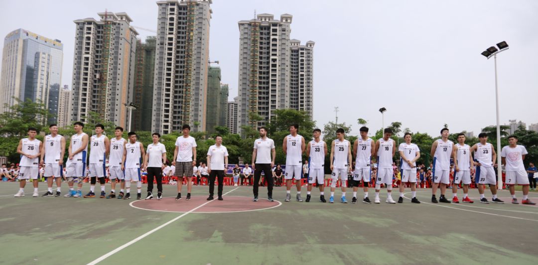 火红五月！一批批篮球大咖登录玉林，一场场体育盛宴等你入席~