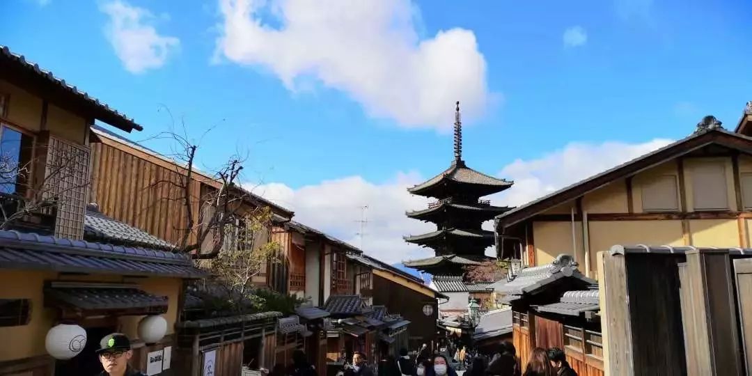 昆明滇池湖畔的美景美的让人陶醉,滇池的落日依旧那么美