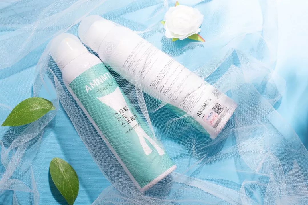 裸感美腿|1瓶=20双*袜丝**！3秒喷出“裸感”大美腿！隐形毛孔、鸡皮肤！短裙绝配