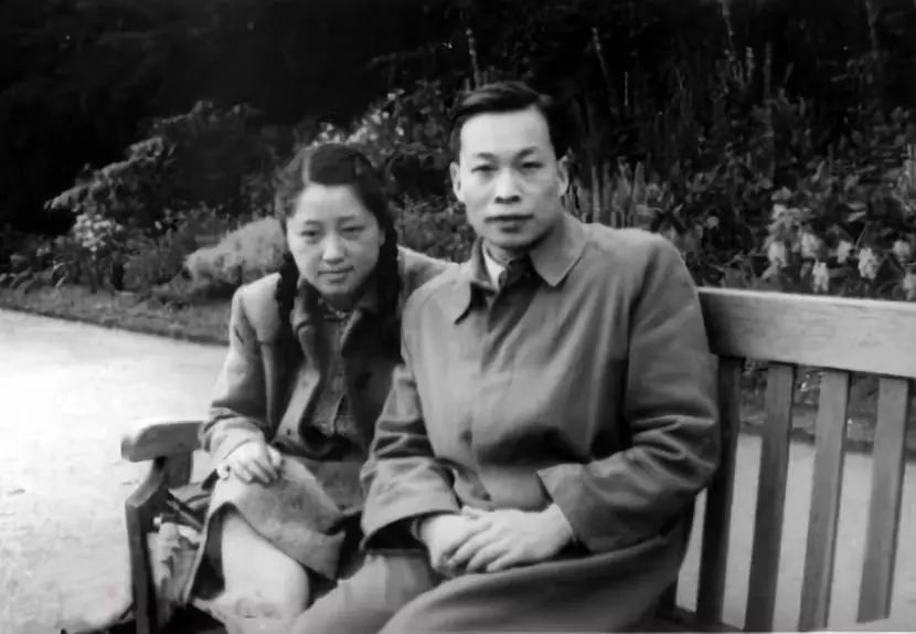 特朗普女儿生活私密照曝光，终于明白谁是贵族，谁是土豪