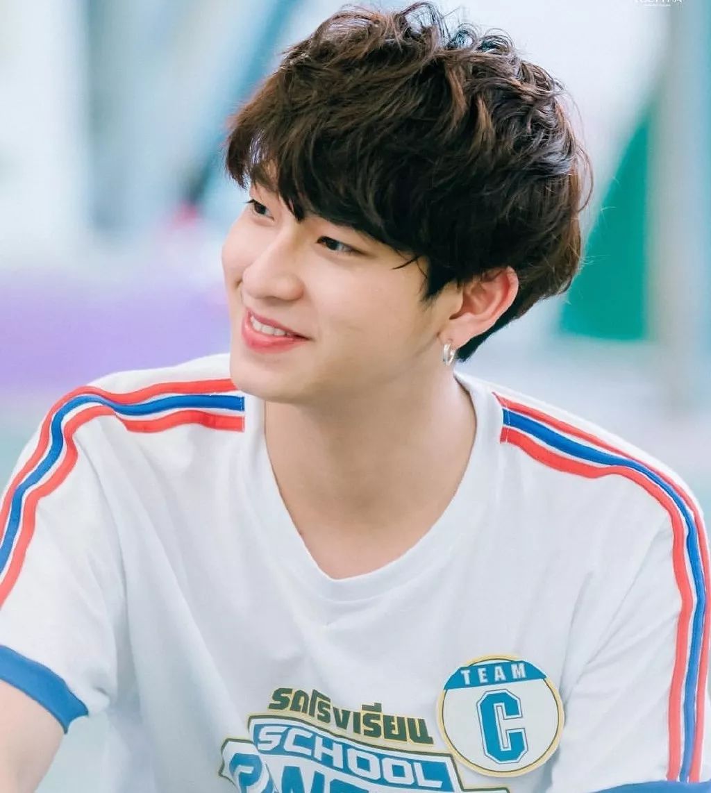 出道后出演过49部作品,出道五年应该有多少部作品