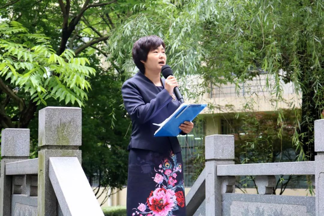 快乐体验快乐成长,快乐体验成长绘画二年级