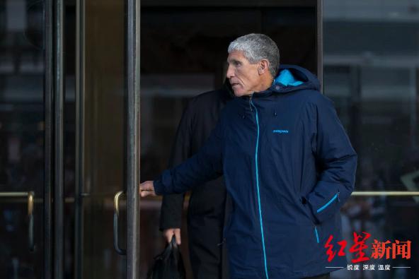 被斯坦福开除,650万美元上斯坦福