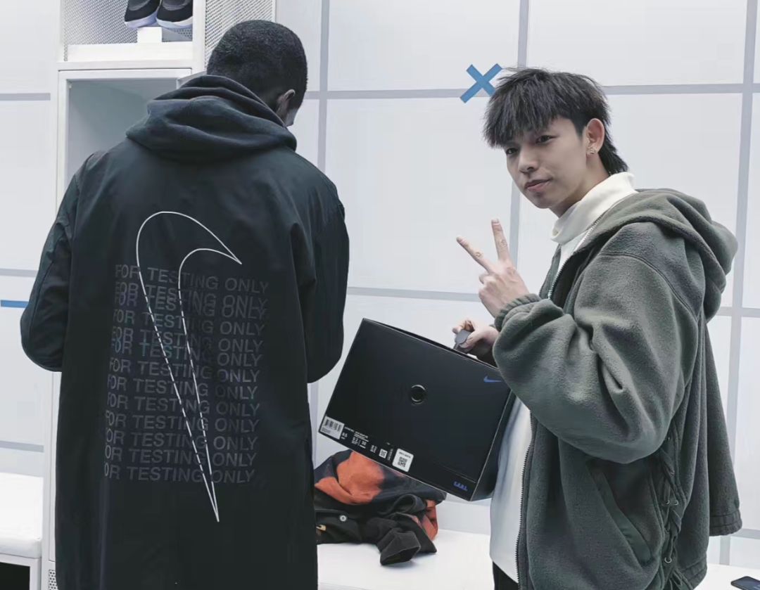 现在买球鞋真的便宜了吗,为什么球鞋的价格每天都在变