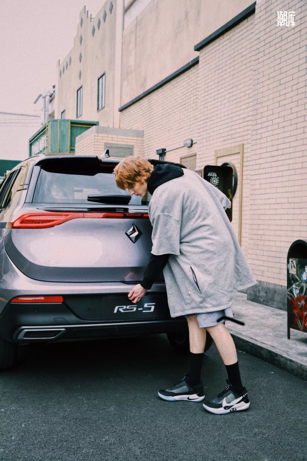 现在买球鞋真的便宜了吗,为什么球鞋的价格每天都在变