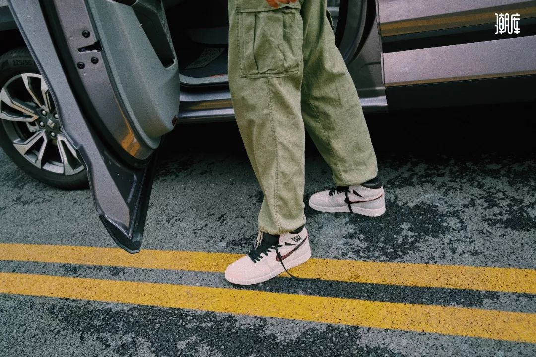 现在买球鞋真的便宜了吗,为什么球鞋的价格每天都在变