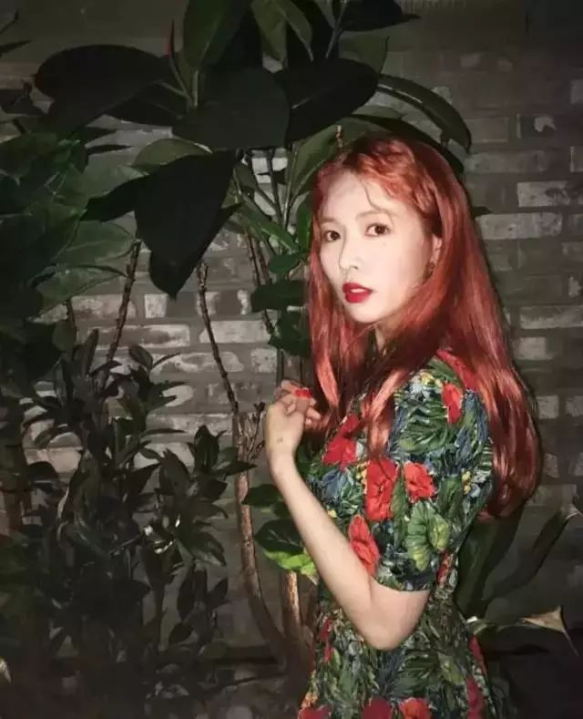 美人计|朴信惠和允儿的发色真显肤白啊！