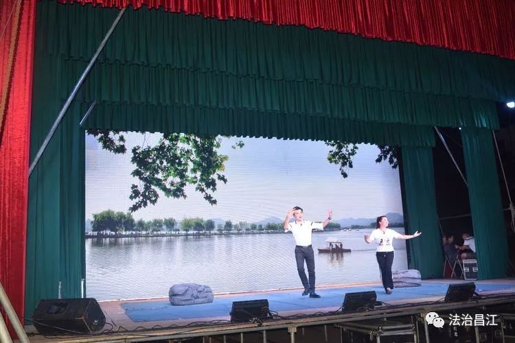 昌江扫黑除恶专项斗争《日照大园》走进海南矿业股份有限公司