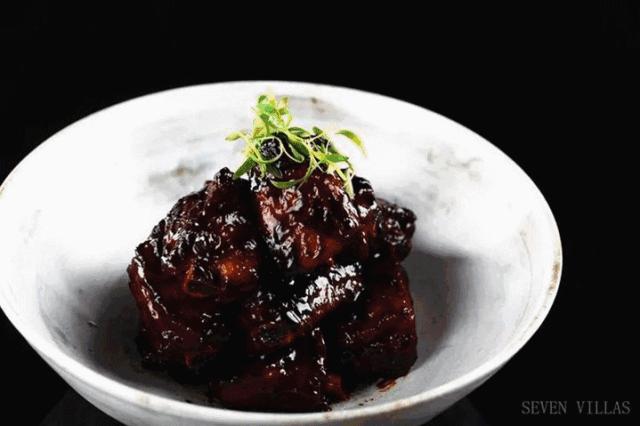 灵隐深处竟然藏着一座蹦迪盒子！蔓越莓味的野格你肯定没喝过！新店