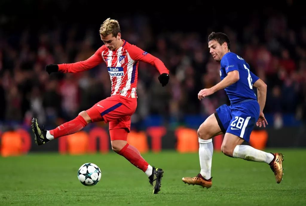 足球中的花式技巧与过人,足球帽子戏法讲解技巧