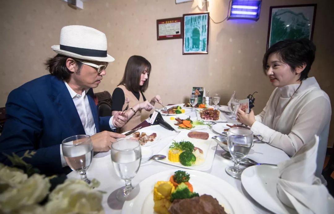 搴勮嚕椋熷崟骞夸笢鏃╄尪,搴勮嚕cba鐞冨憳