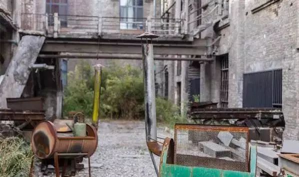 启新1889:一段老而不衰的时光!旧物的工业风时尚正流行~