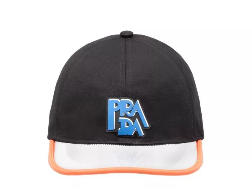 赫本的100顶帽子,为什么买100顶帽子