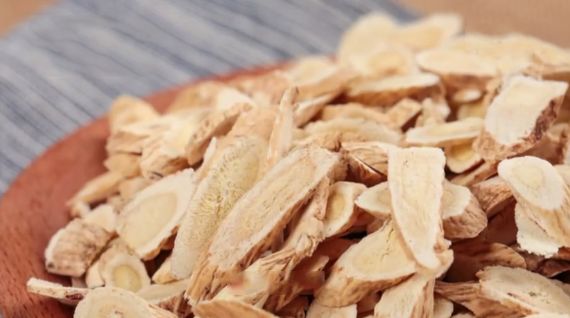 夏天怕热是什么体质,一到夏天特别怕热特别难受