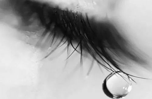 【造孽】15岁少年强奸7岁女童后推下25楼，其父：孩子我不管！