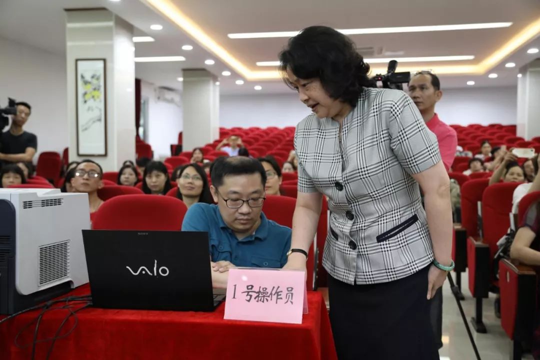 首批“二孩”入园有多难？广州小区配套公办园业主子女也需摇号！