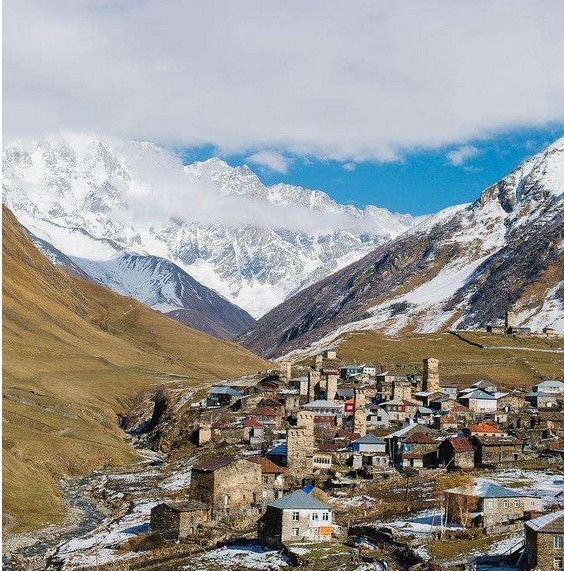 格鲁吉亚旅游有什么好景点,乌鲁木齐格鲁吉亚宝藏