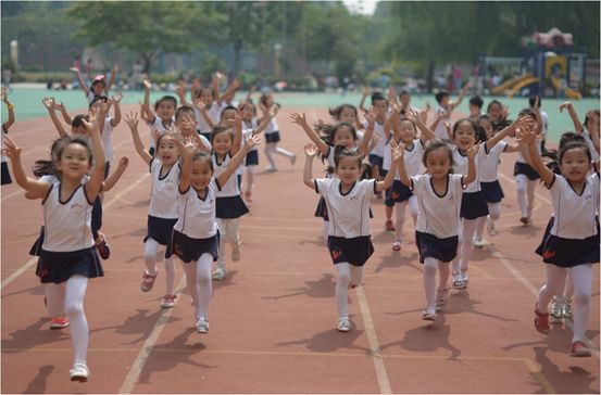 金摇篮幼儿园六一汇演圆满成功,爱的绽放团购