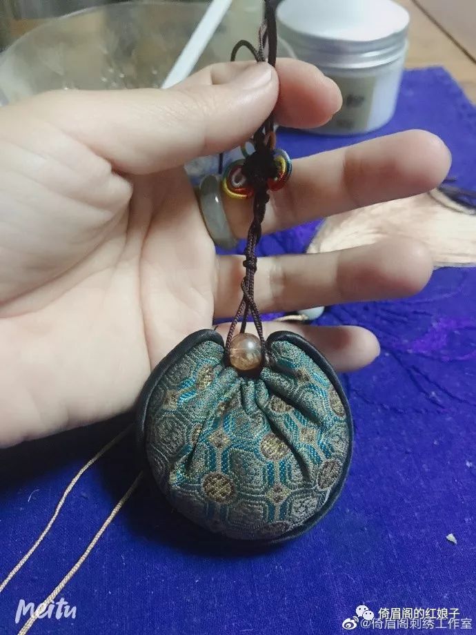 最简单又漂亮的香囊教程,荷包香囊怎么搭配