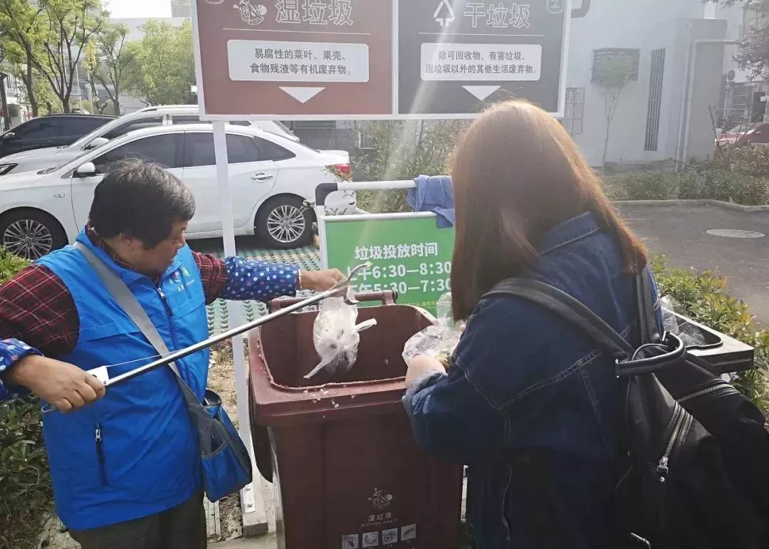 小区整洁的环境让人心情愉悦,小区环境真好看图片