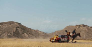 太荒诞了!这些时尚界的广告玩很大!