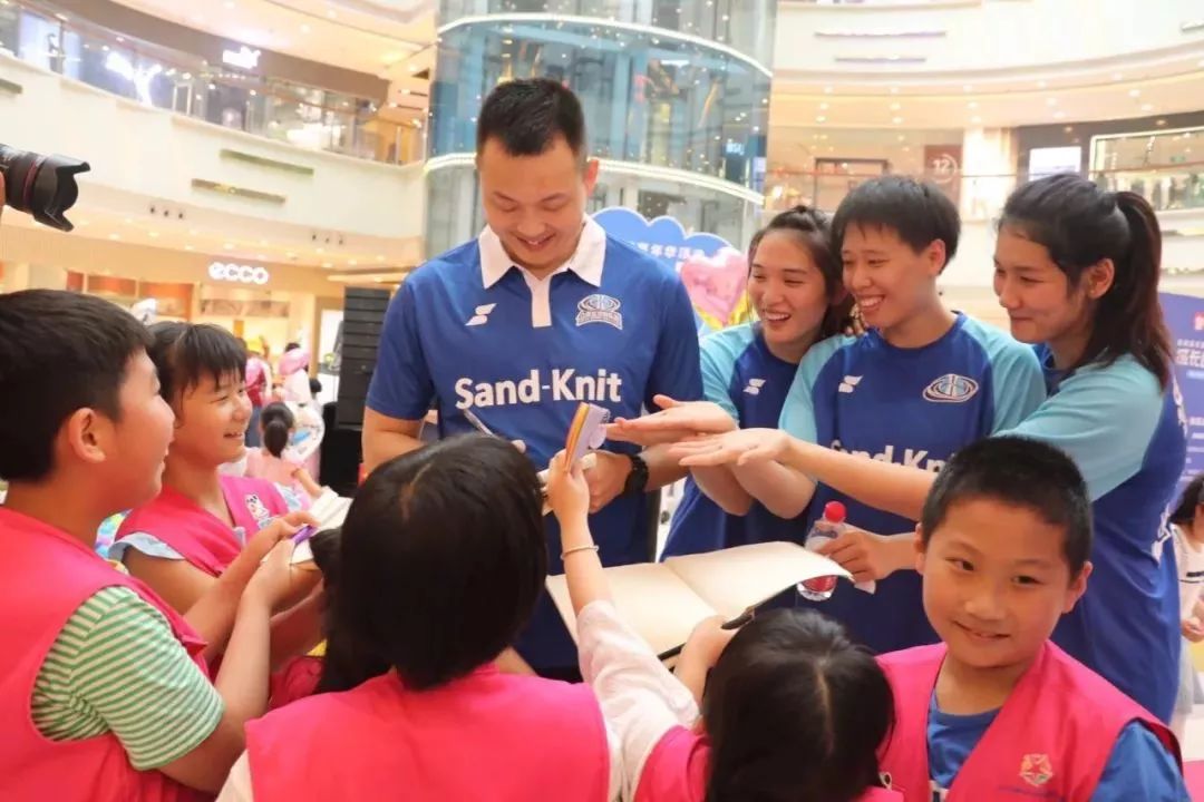 瓒呯噧濂崇姣旇禌,瓒呯噧濂崇