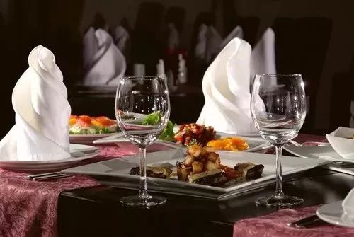 餐饮业食品安全处罚,餐饮企业食品安全曝光案例