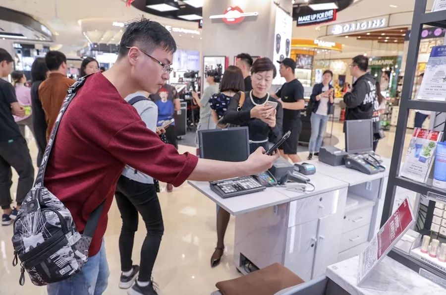 各地银泰百货年销售额,银泰为什么做新零售