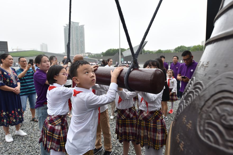 中国青年五四奖章事迹,中国青年五四奖章分享会视频