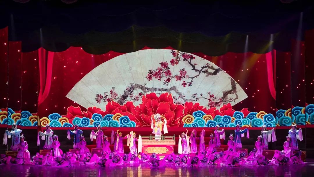 高清大图：“蓝天娃”精彩演绎《同在蓝天下》，向全国小朋友献礼