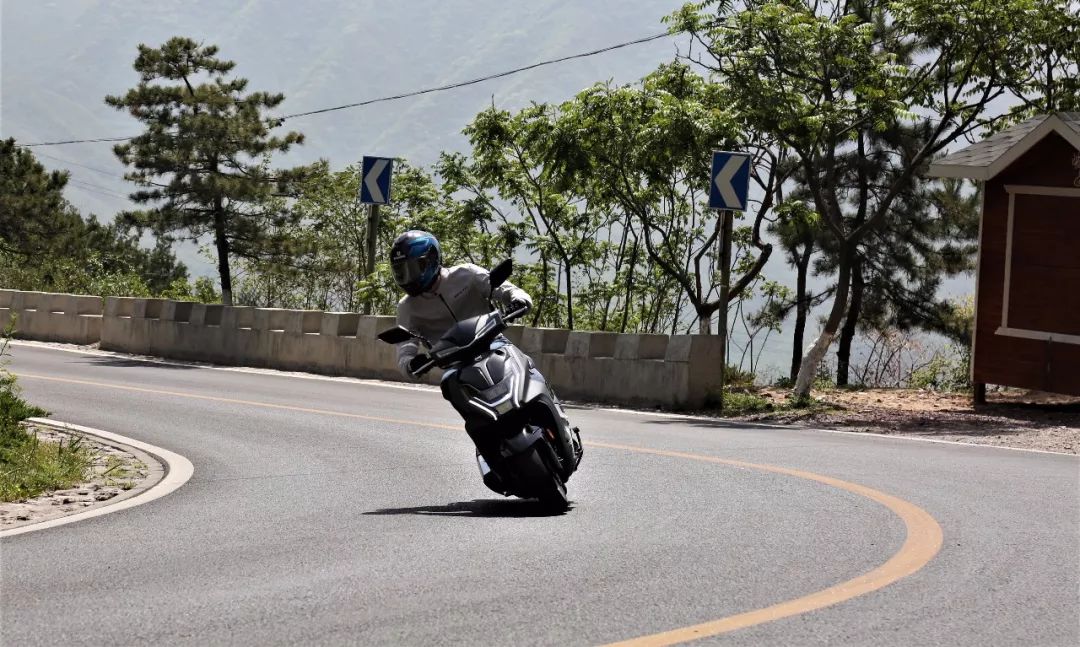 2020款三阳fnx150百公里,三阳fnx1502019款踏板车