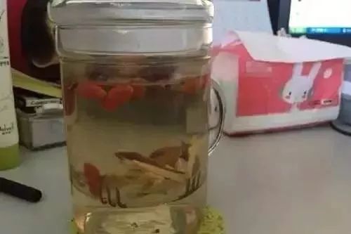 外行吃人参内行吃莲心,外行吃人参内行吃茯苓