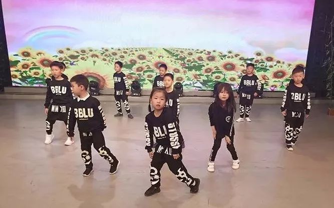 《我的节日我做主》,我的节日我做主六一儿童节朗诵